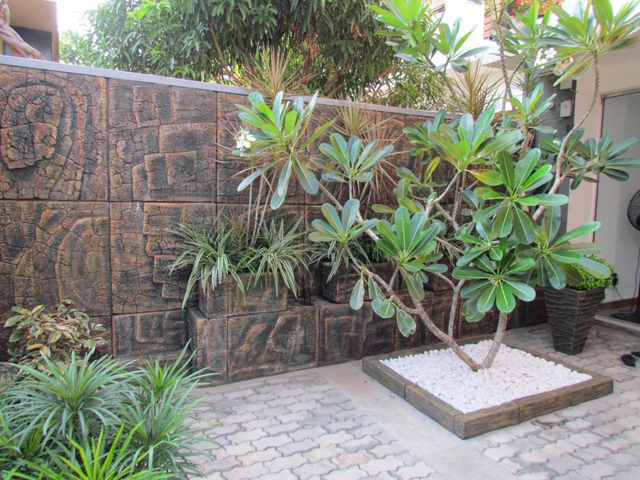 Kmc Villa Dehiwala-Mount Lavinia Exterior photo